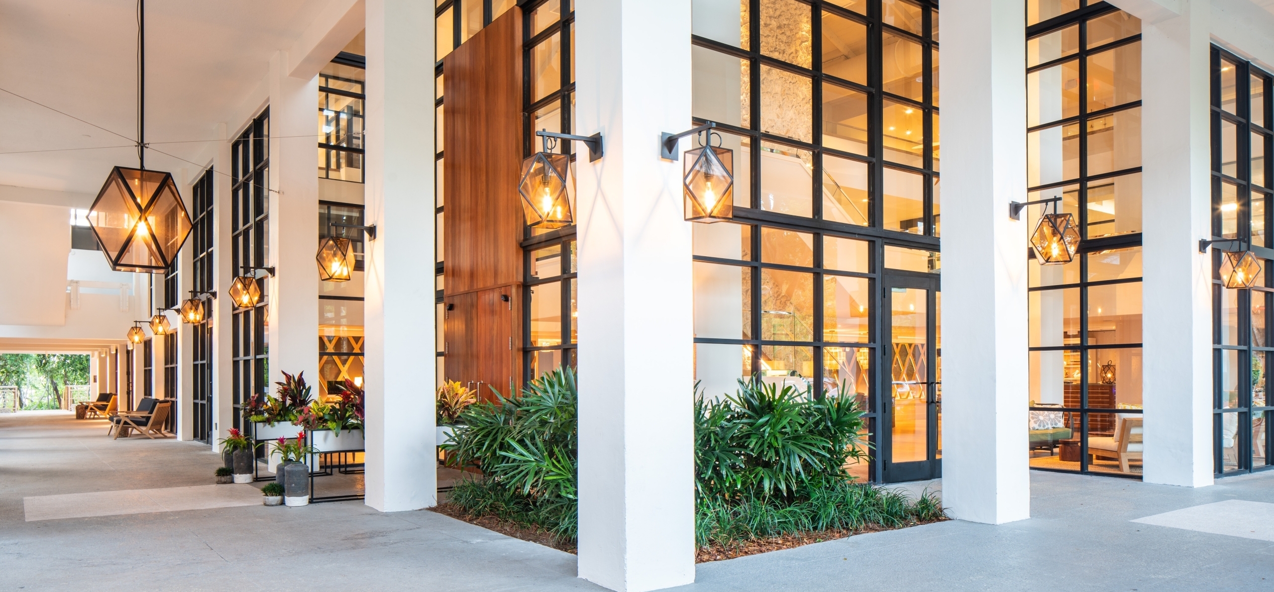 The entrance way at a hotel leading in to the lobby